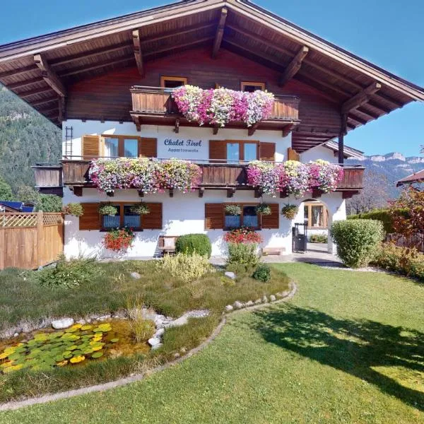 Chalet Tirol Waidring、ヴァイトリングのホテル