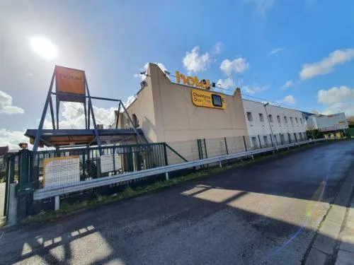 Fyl hôtel Saint Pol, hotel in Cité Égalité