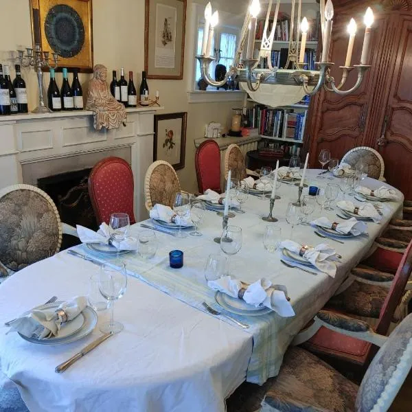 Four Bedroom Rosedale Home, hotel v destinaci Toronto