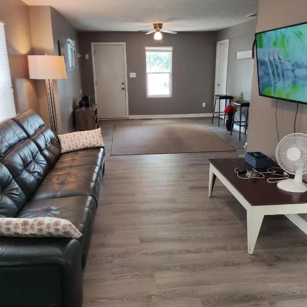 City Lights Hideaway- Near Downtown Indianapolis, hotel i Indianapolis