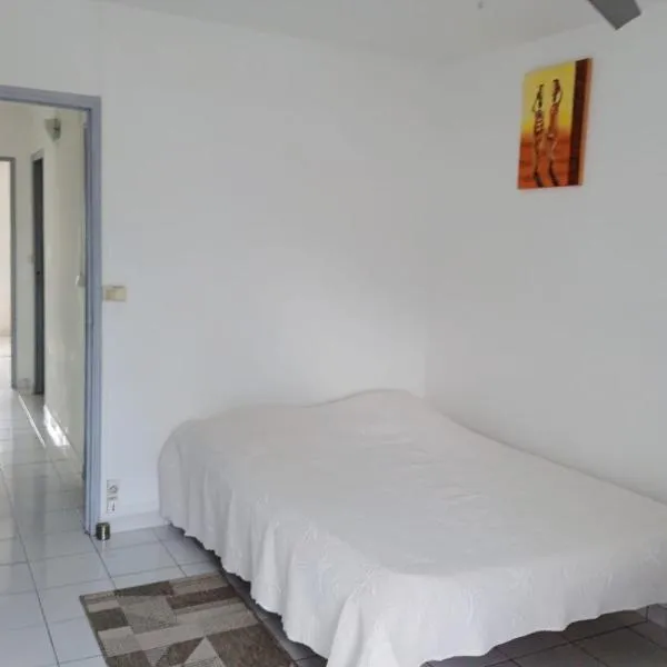 Appartement F3: Le Lamentin şehrinde bir otel