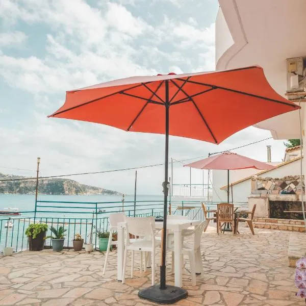Rooms by the sea, hotel v destinaci Himare