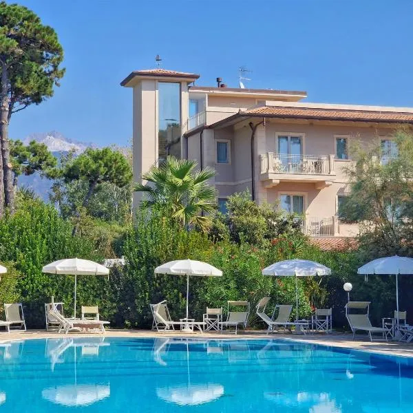 Hotel Villa Elsa, hotel in Marina di Massa