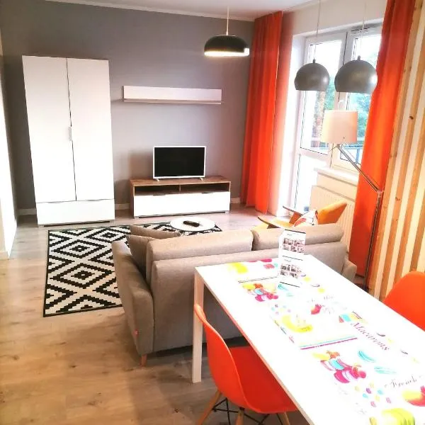 Orange Apartment, hotel di Piaski