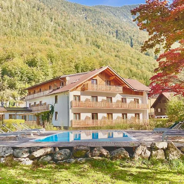 Seehotel am Hallstättersee: Obertraun şehrinde bir otel