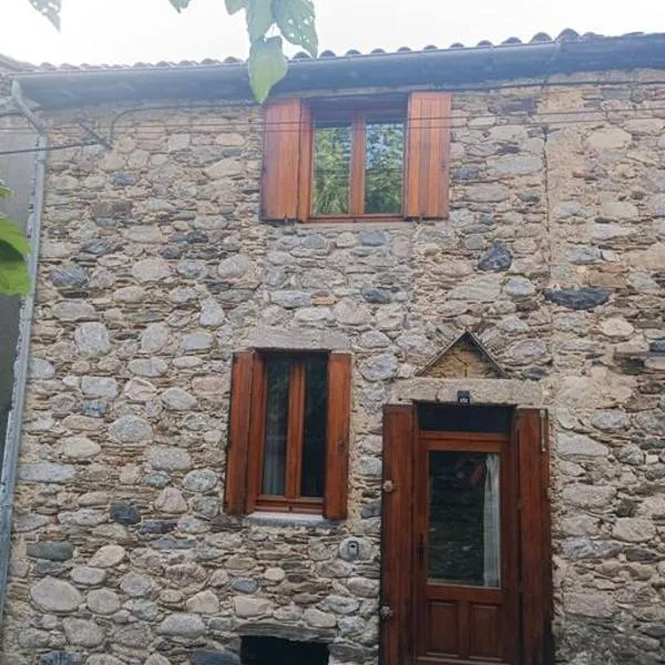 La Maison cévenole, ξενοδοχείο σε Saint-André-de-Majencoules