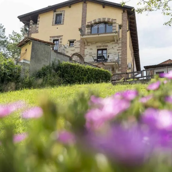 Country House La Mela Ruscalla, hotell i Camino