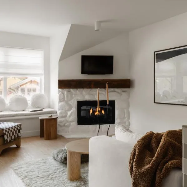 Ski-in/Ski-out Intentionally Designed Ski Lodge、ウィスラーのホテル