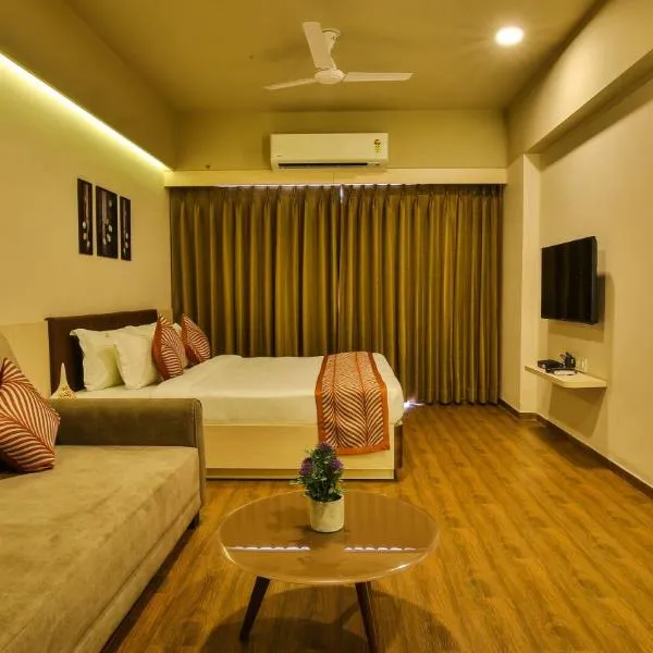 The Weekend Address, hotel in Surat