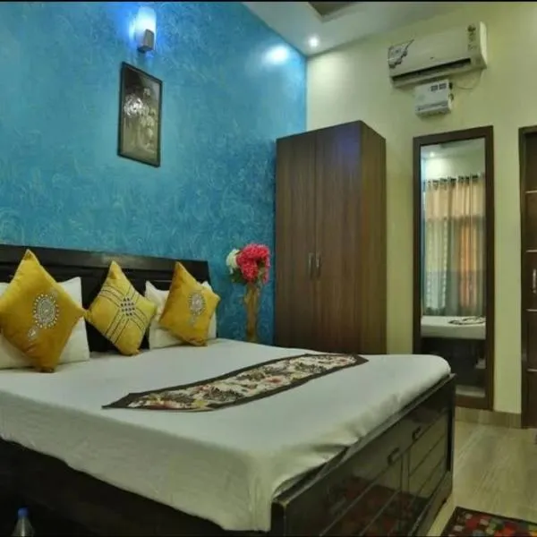Hotel Sunkriti Resort โรงแรมในZirakpur
