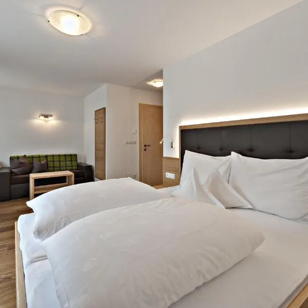 Hotel Pfandleralm, hotell i San Martino