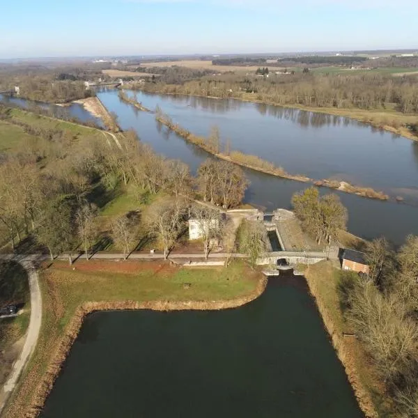 Le relais de Mantelot, hotel v destinaci Châtillon-sur-Loire