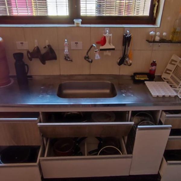 Casa Rosa de Peruíbe - Casa de Temporada 3 dormitórios, 10 hóspedes, piscina, wi-fi, netflix, 800 metros da praia - Foto 3