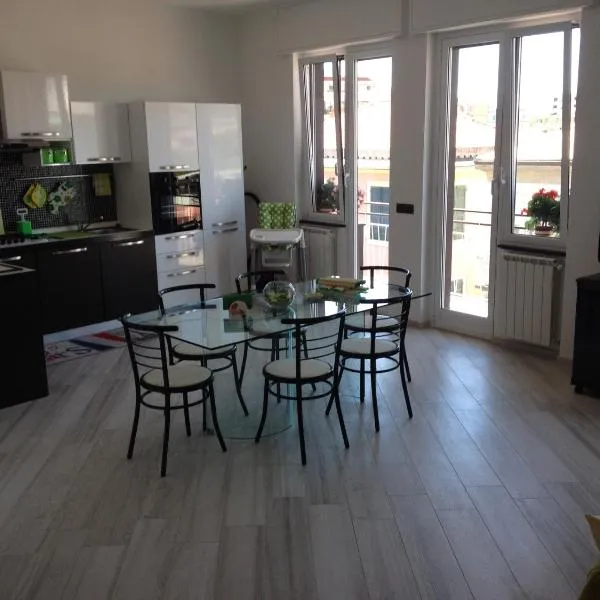 Best Lavagna Apartment، فندق في لافانيا
