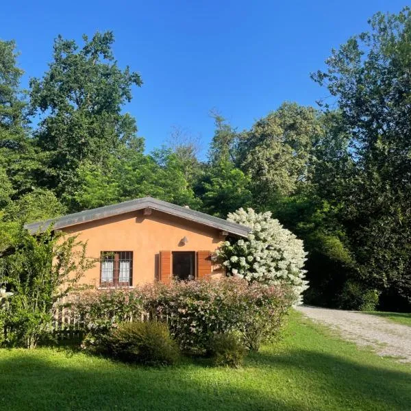 Casetta dei lagoni, hotel v mestu Arona