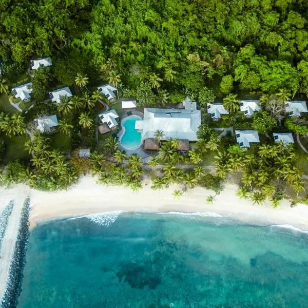 Waya Island Resort, hotel en Yalombi