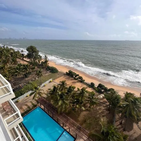 PL BEACH FRONT APARTMENT, hotel v destinaci Bopitiya