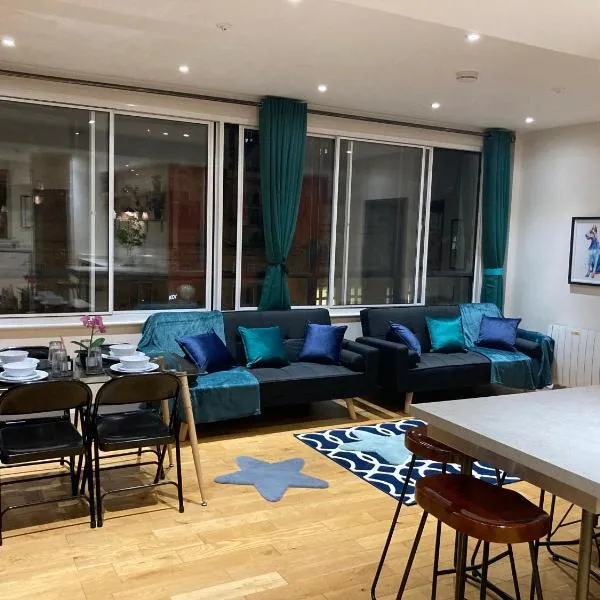Central Sheffield 3BED 3BATH V Pent-Apartment, hotel in Sheffield