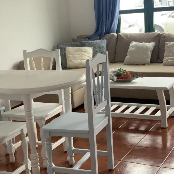 La charquita, hotel v destinaci Famara