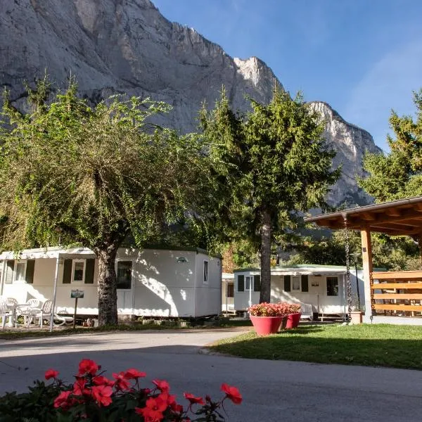 Camping Daino, hotel di Pietramurata