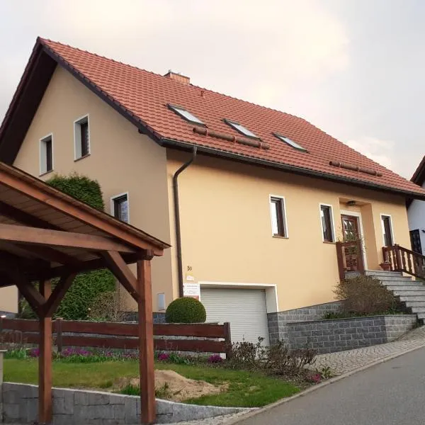 Ferienwohnung Wünsche, hotel in Crostau