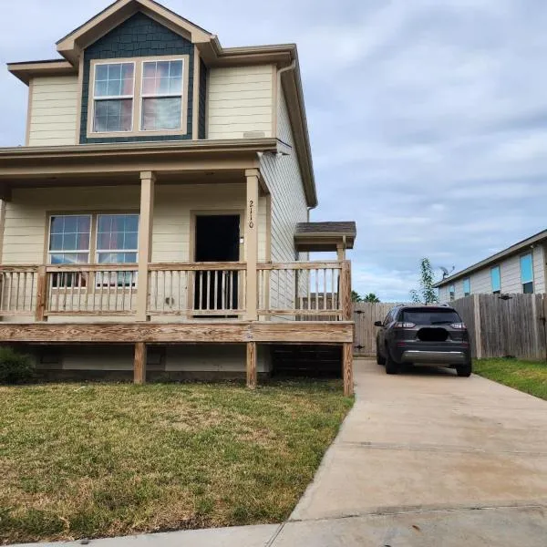 Spacious Villa close to the beach, 10 sleeps, hotel en Galveston