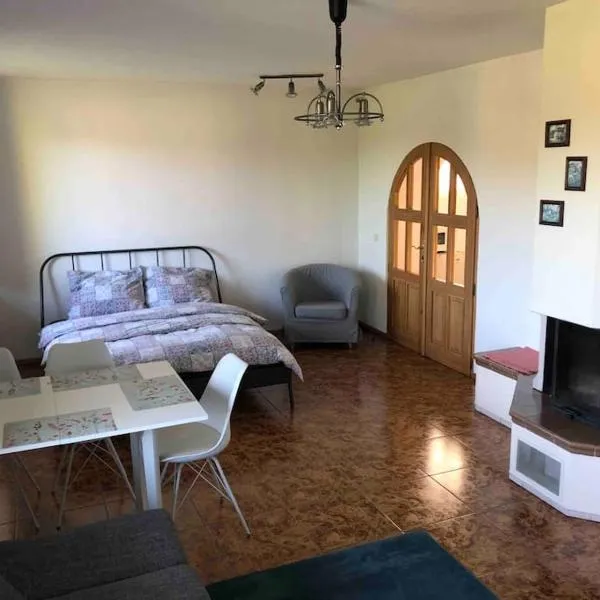 Apartmán s terasou a zahradou na cyklostezce, hotel v destinaci Havlovice