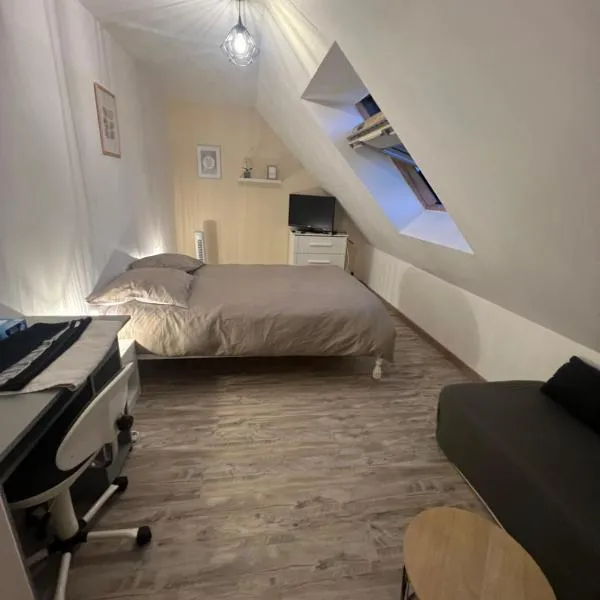 Chambre chez thomas, hotel v destinaci Glos-sur-Lisieux