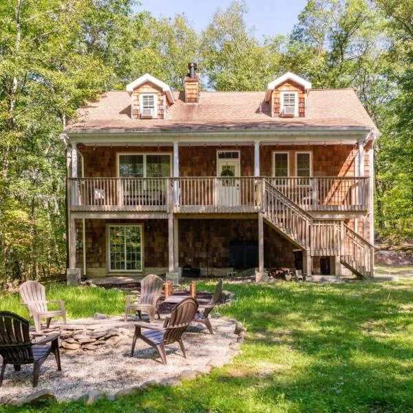 Cabin at Paradise Lake, hotel in Purling