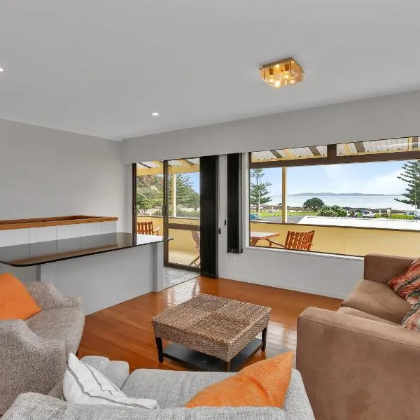 Seaside on Stratford - Cable Bay Holiday Home, hotel u gradu Cable Bay