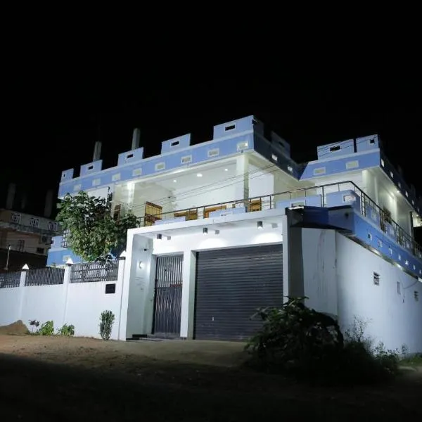 Birunthavanam, hotel en Iratperiyakulama