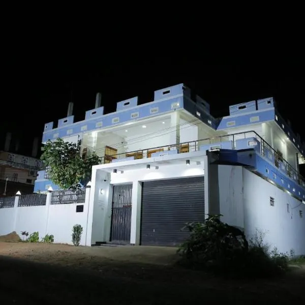 Birunthavanam, Hotel in Iratperiyakulama