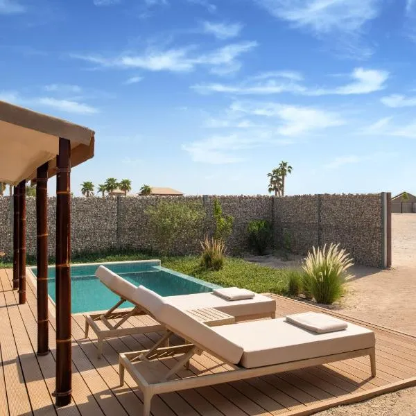 The Outpost Al Barari Camp, hotel v destinaci Mesaieed