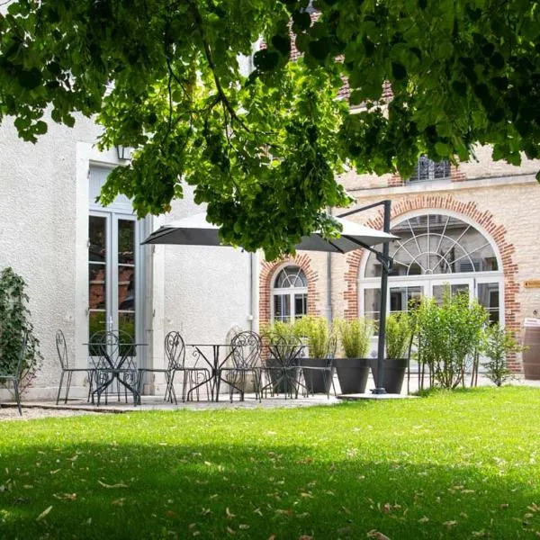 Qualisterra - Chambres d'Hôtes, Vignoble Bio-inspirant et Bien-être Corps et Esprit, hotel in Jaucourt