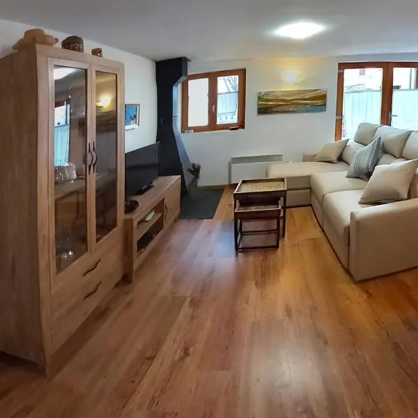 Apartamento Err, hotel v destinácii Err