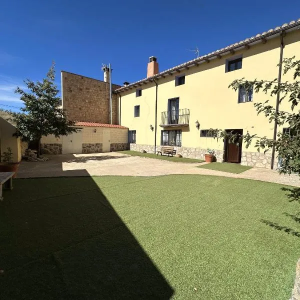 Casa Rural La Quinta Del Poeta, hotel in Serón de Nájima