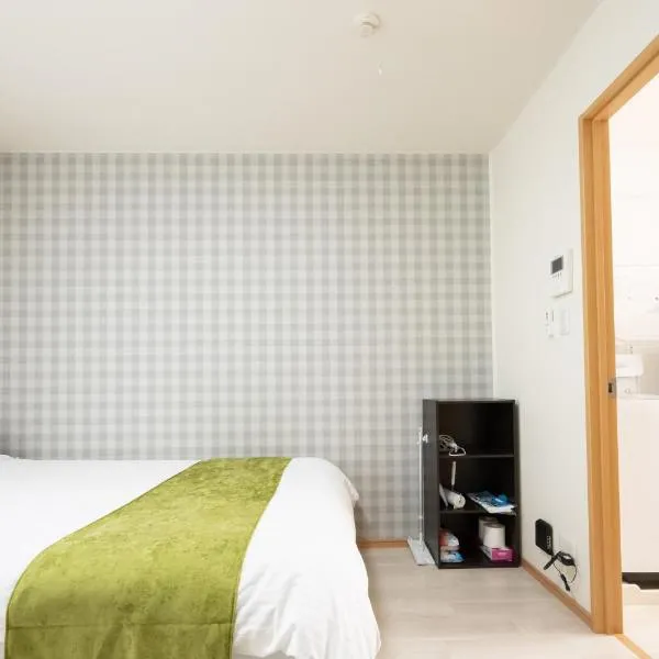 駅近徒歩3分。生活に便利なアパート。長期滞在にもオススメ, hotel en Daitō