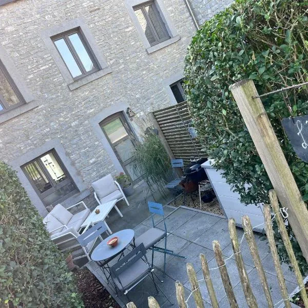 L’Aragne, hotel v destinaci Dinant