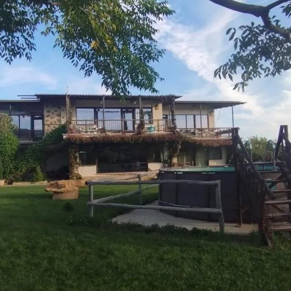 Casa Rural Finca Los Pajaros cerca de Puy du fou, hotel en Hontanar