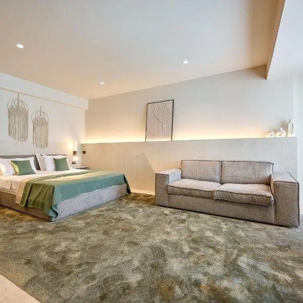 Alezzi Infinity Aparthotel & Spa, hotel en Năvodari