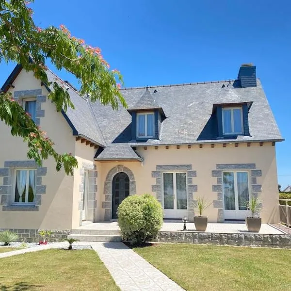 Gite du Plessis, hotel in Saint-Onen-la-Chapelle