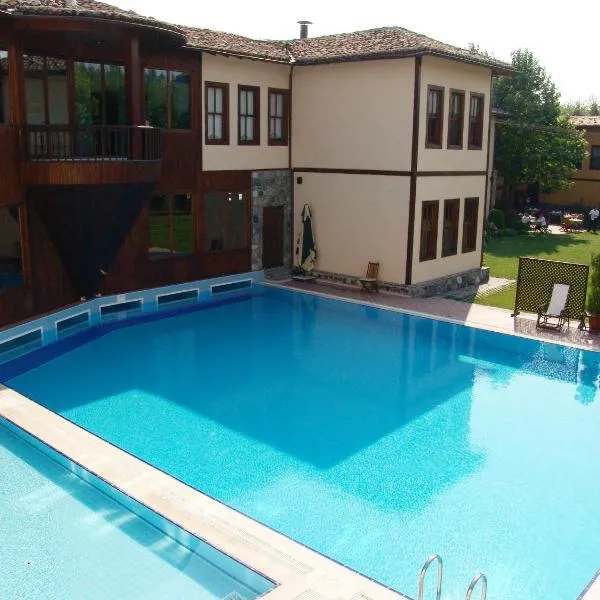 Otantik Hotel & Spa, hotel i Beşevler