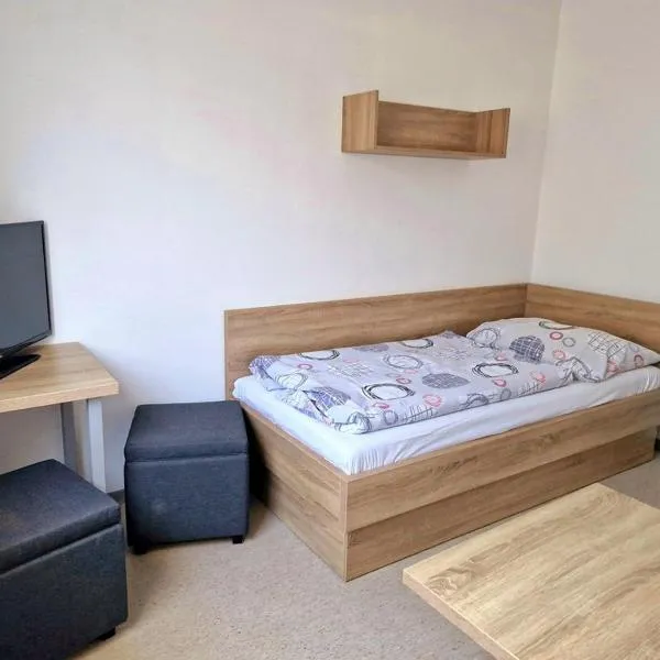 Ubytovňa Železničná, hotel v destinaci Stupava