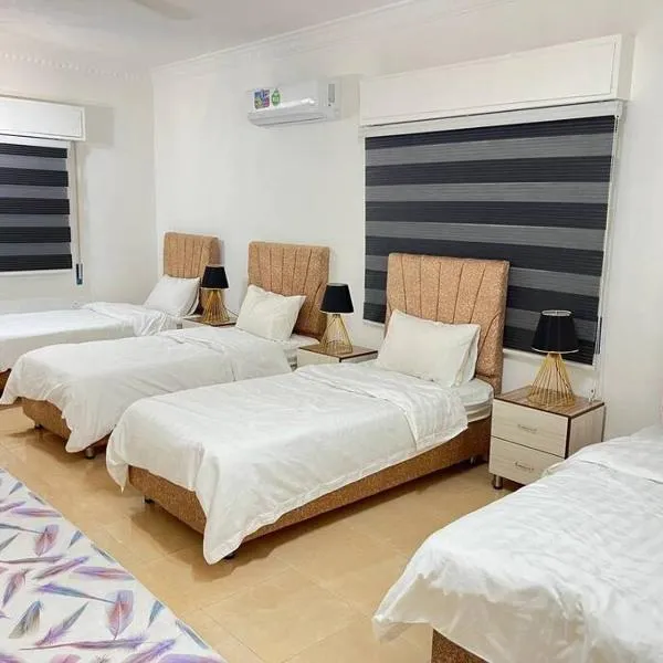 Lovely 3 bedrooms rental unit, hotel v destinaci Aqaba