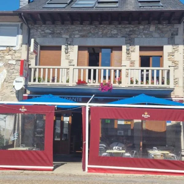 Buhardilla Cesar, hotel v destinaci Lubián