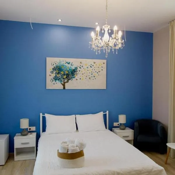 Rooms in Yard, hotel em Kórinthos