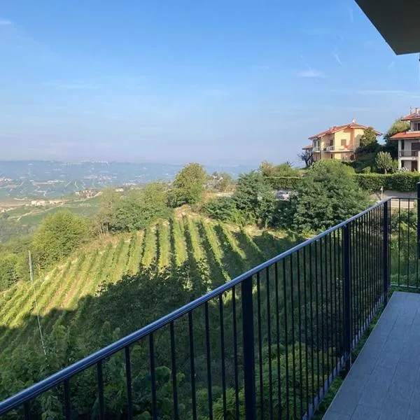 Wolf Apartment - Apartment in Langhe, hotel sa Montelupo Albese