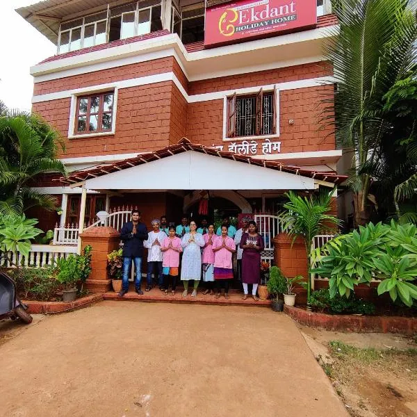 Redstone House by Oxystays Hospitality, hotel v destinaci Ganpatipule