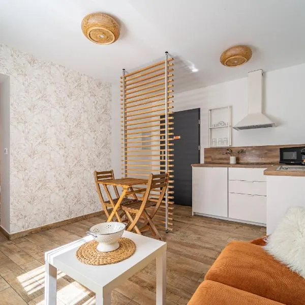 Les Marronniers, hotel en Frontonas