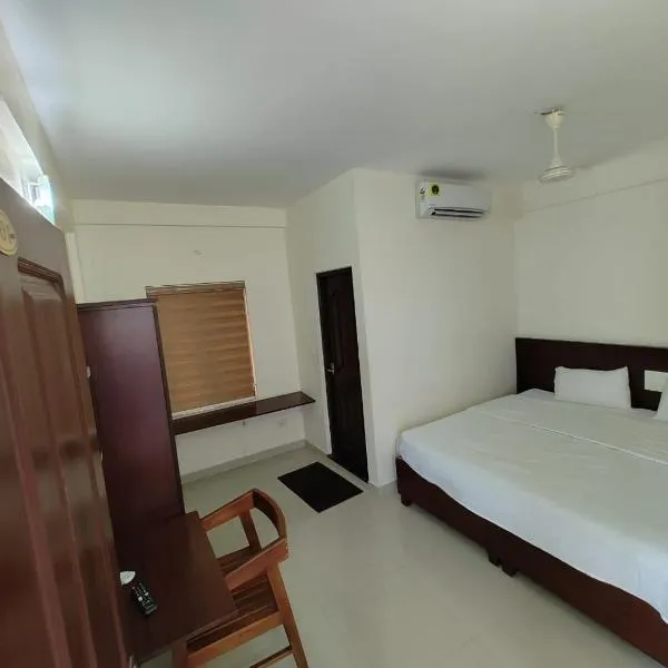 Masterkey Deluxe Rooms, hotel en Kakkanad